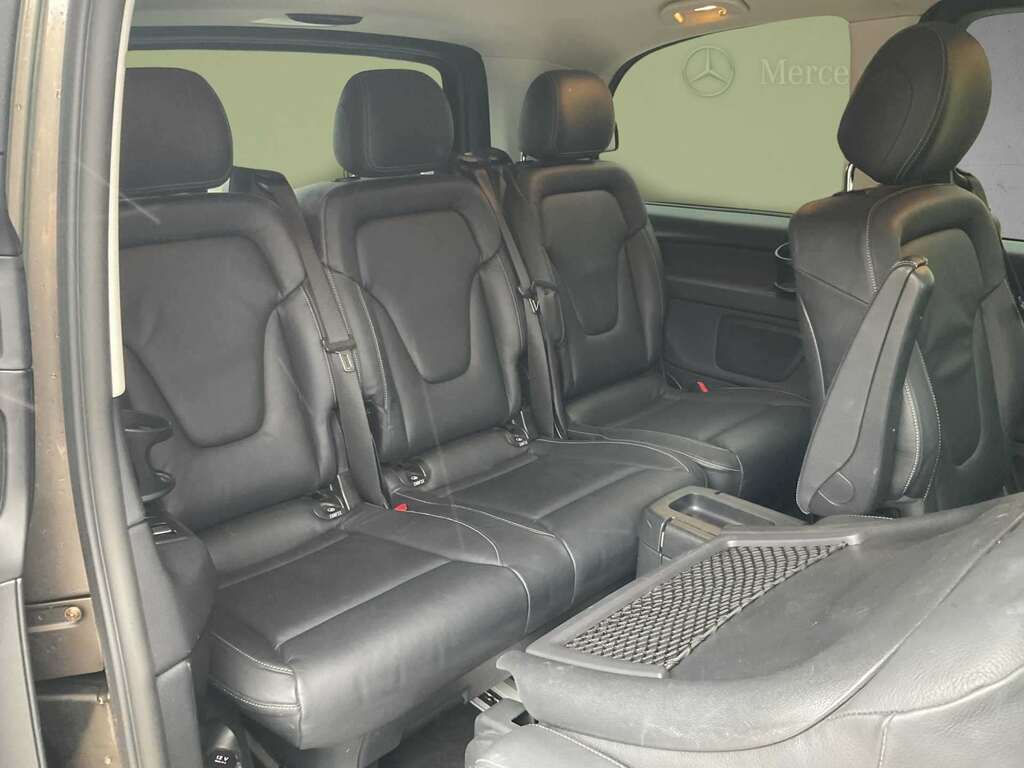 Mercedes-Benz V Class V250 Sport Bluetec Silver #23