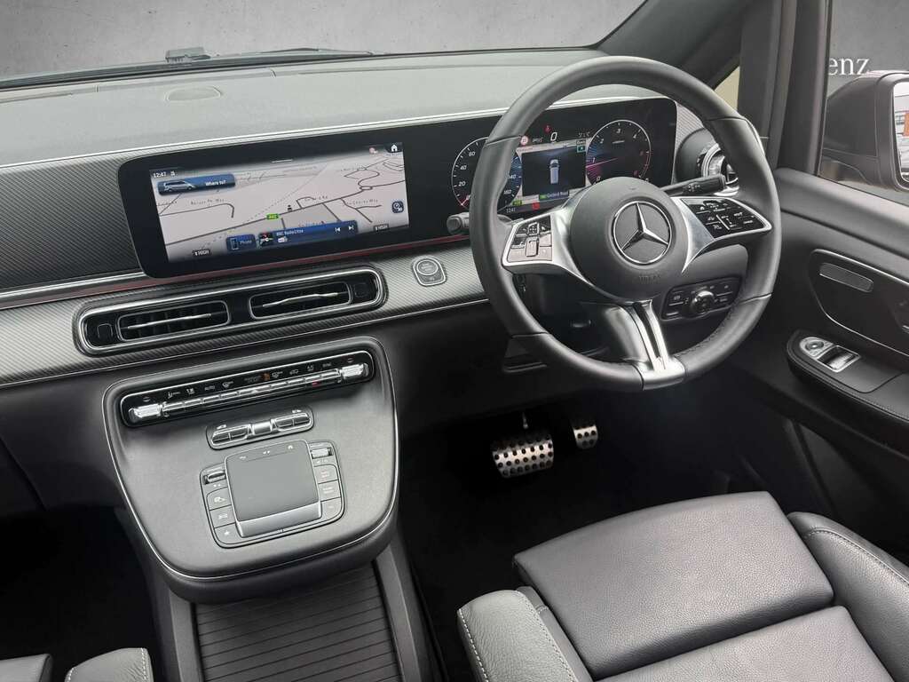 Mercedes-Benz V Class V220 D Premium Amg Line 9G-tronic Extra Long Black #4