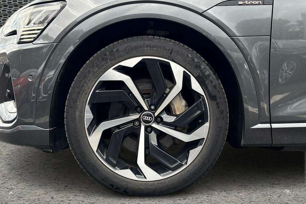 Audi E-tron 300Kw 55 Quattro 95Kwh Black Edition 2021 Grey #5