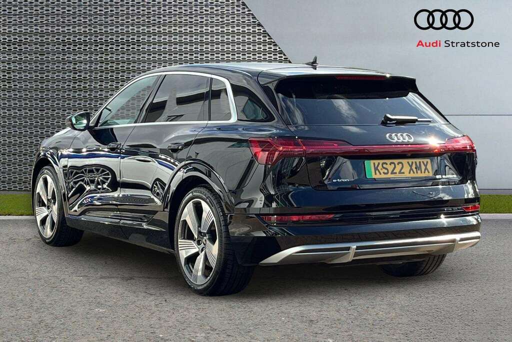 Audi E-tron 230Kw 50 Quattro 71Kwh S Line 2022 Black #3