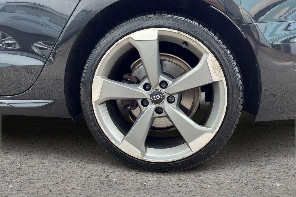 Audi A4 2.0 Tdi 35 Black Edition Saloon S Troni Black #10