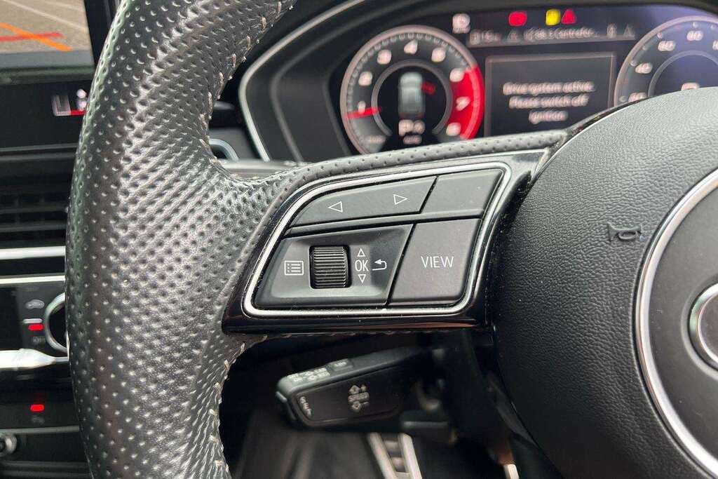 Audi A4 2.0 Tdi 35 Black Edition Saloon S Troni Black #16