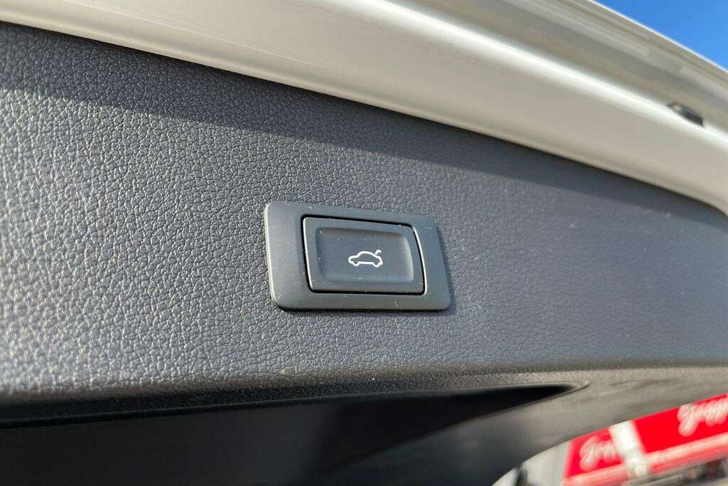 Audi Q2 1.0 Tfsi 30 Black Edition Euro 6 Ss White #35