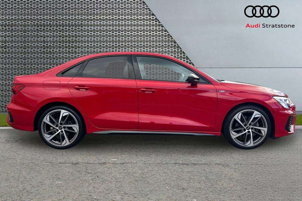 Audi A3 35 Tfsi Edition 1 S Tronic 2022 Red #4