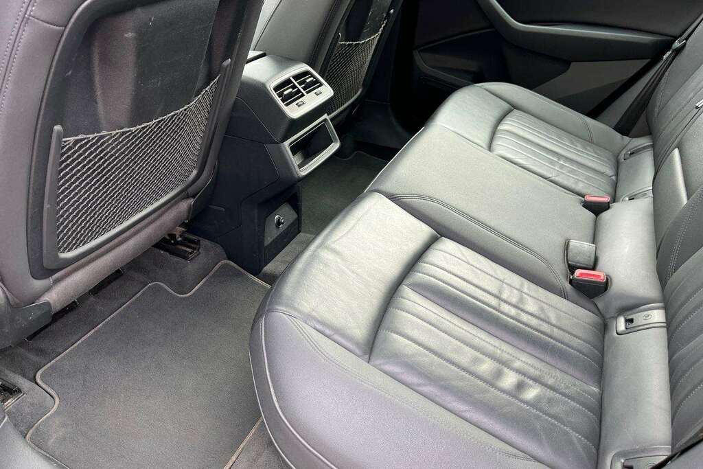 Audi Q3 35 Tfsi Black Edition S Tronic White #32