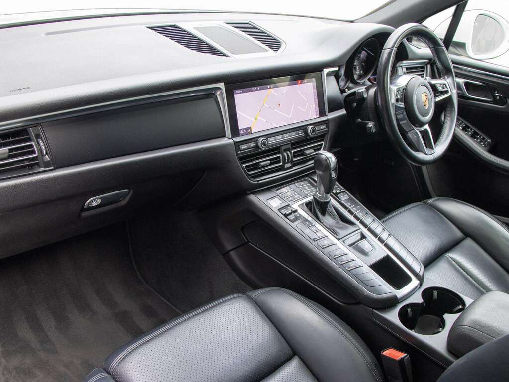 Porsche Macan S-a 2019 White #3