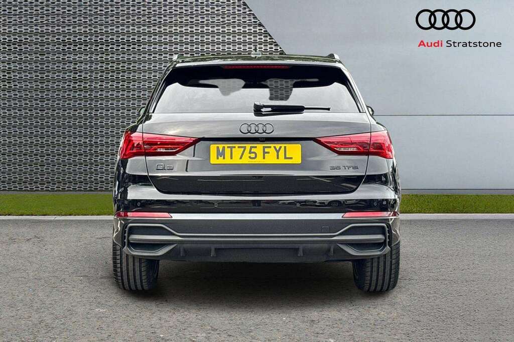 Audi Q3 Black Edition 35 Tfsi 150 Ps S Tronic Black #7