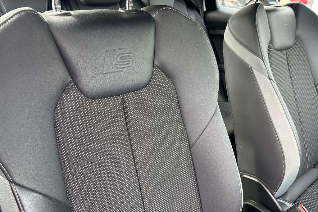 Audi A1 1.5 Tfsi 35 S Line Contrast Edition Sportback Yellow #37