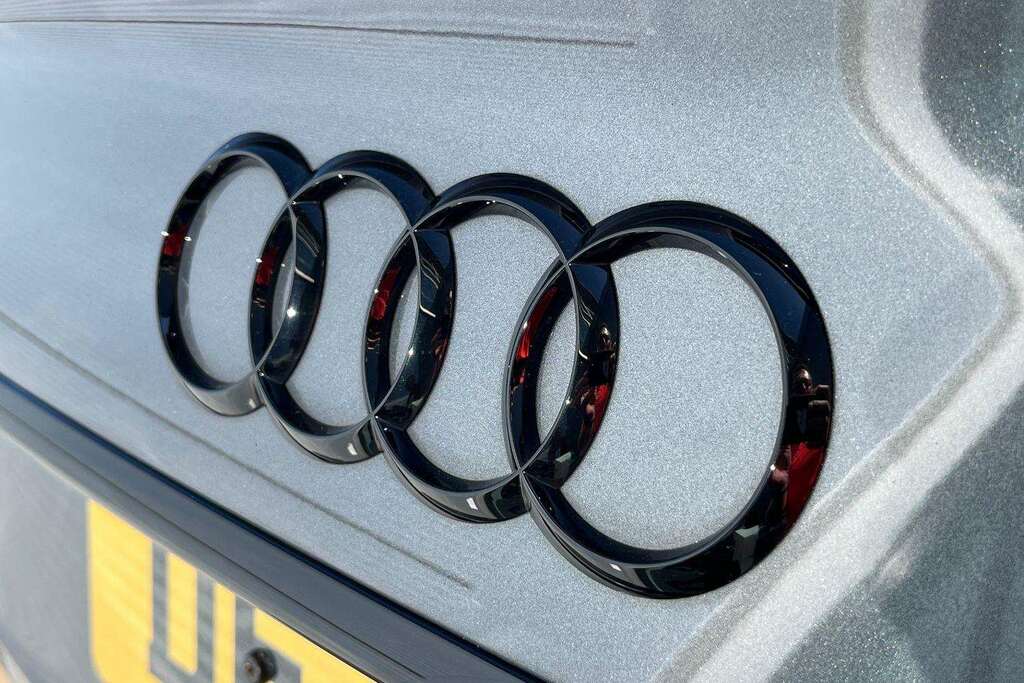 Audi A4 Audi Saloon 35 Tfsi Black Edition S Tronic Black #34
