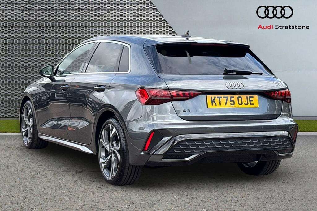 Audi A3 1.5 Tfsi 150 S Line S Tronic 2026 Grey #3