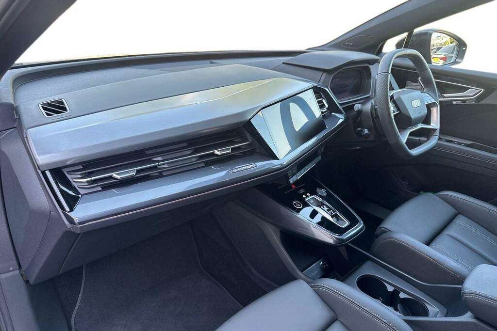Audi Q4 E Tron 210Kw 45 82Kwh Black Edition 2026 Black #2