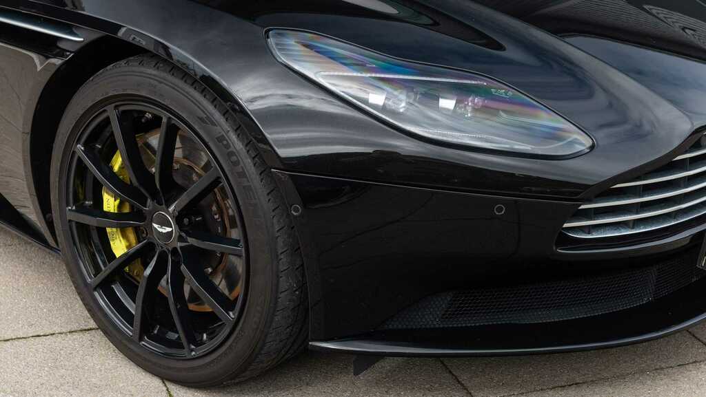 Aston Martin DB11 V12 Amr Touchtronic 2019 Black #6