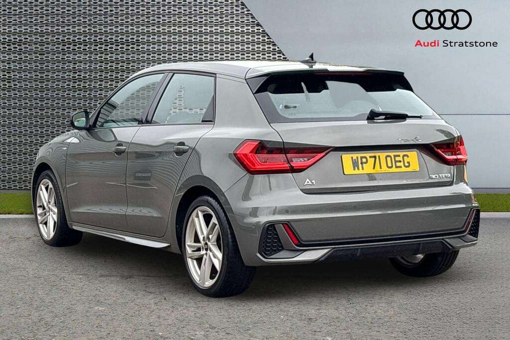 Audi A1 30 Tfsi 110 S Line S Tronic 2021 Grey #3