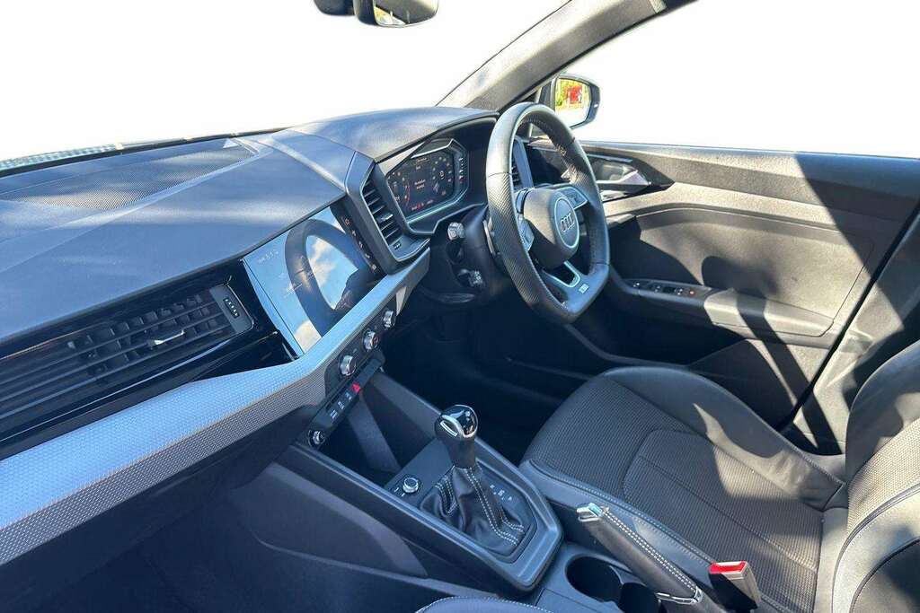 Audi A1 35 Tfsi Black Edition S Tronic 2024 Grey #2