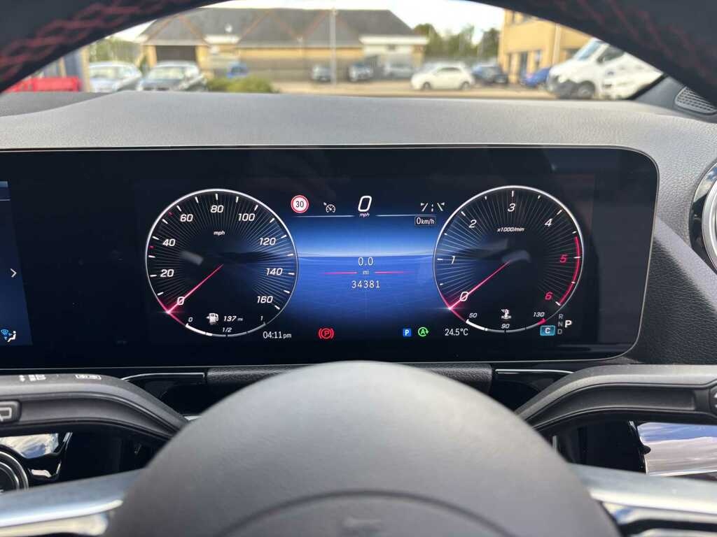Mercedes-Benz GLA Class Gla 250E Amg Line Premium Grey #19