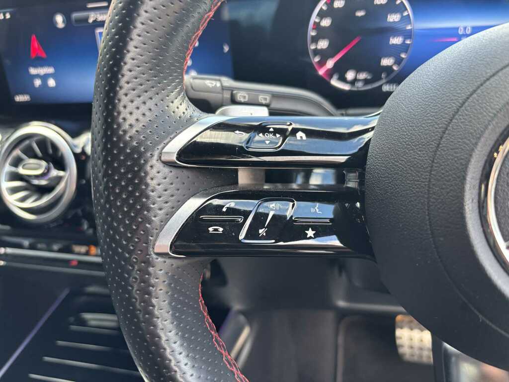 Mercedes-Benz GLA Class Gla 250E Amg Line Premium Grey #15
