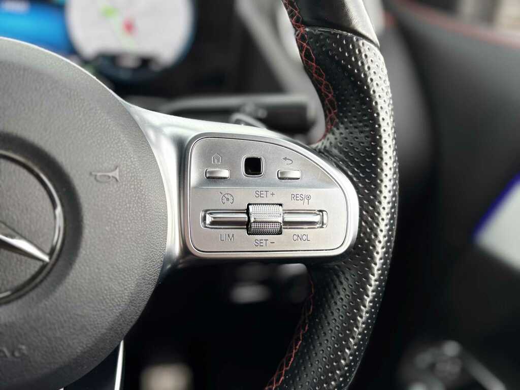 Mercedes-Benz EQA 250 Sport Night Edition Black #23