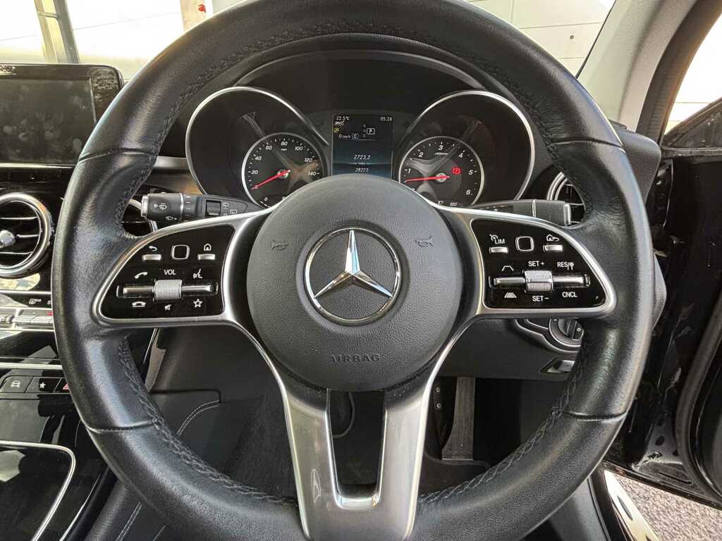 Mercedes-Benz GLC Class Glc 300 Amg Line Premium D 4Matic Grey #36