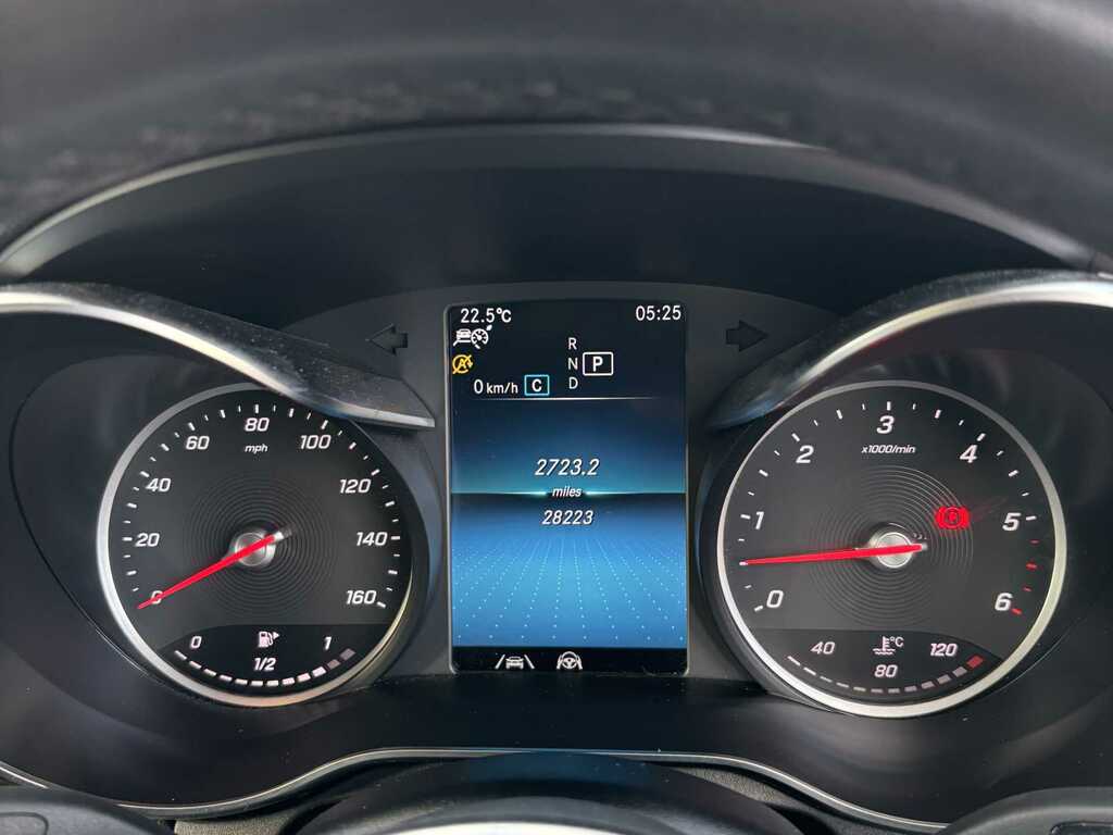 Mercedes-Benz GLC Class Glc 300 Amg Line Premium D 4Matic Grey #30