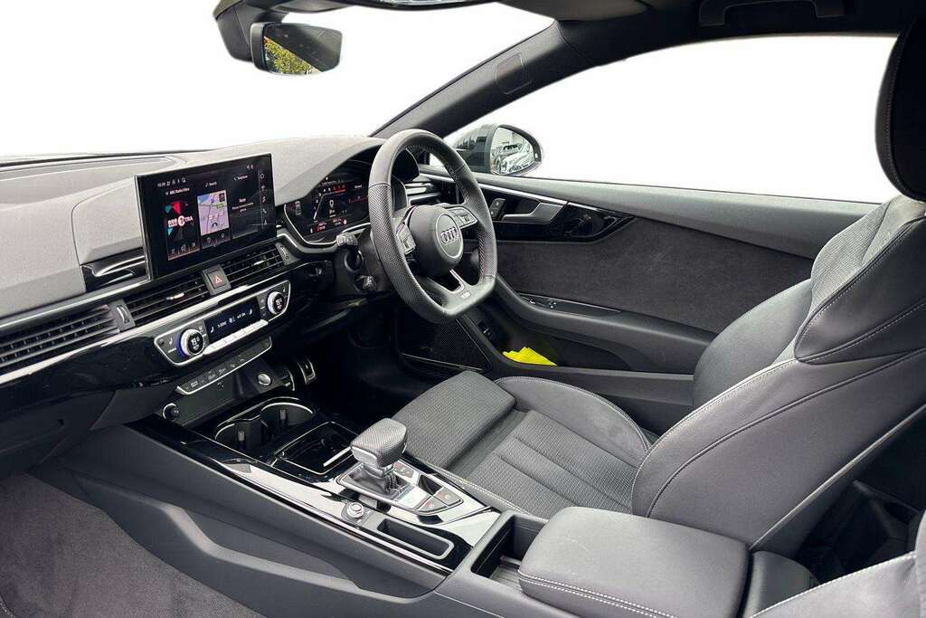 Audi A5 35 Tfsi Black Edition S Tronic 2024 Black #2