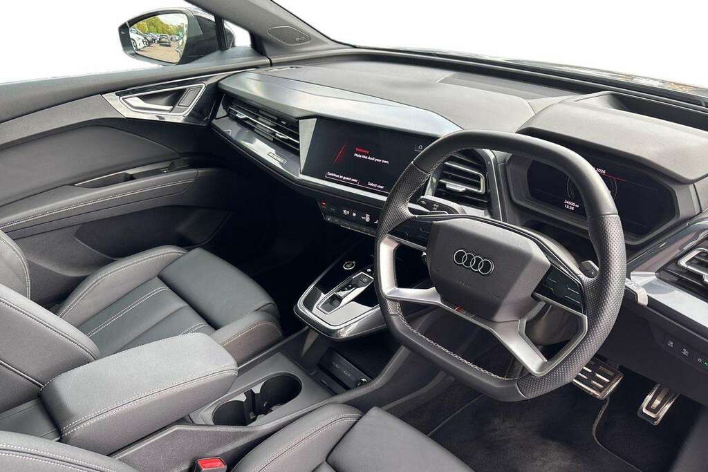 Audi Q4 E Tron 210Kw 45 82Kwh Black Edition 2025 Grey #6