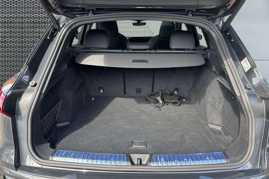 Audi Q5 2.0 Tdi Quattro Launch Edition S Tronic 2025 Black #13