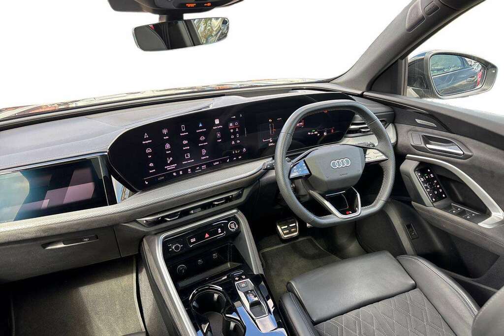 Audi Q5 2.0 Tdi Quattro Launch Edition S Tronic 2025 Black #20