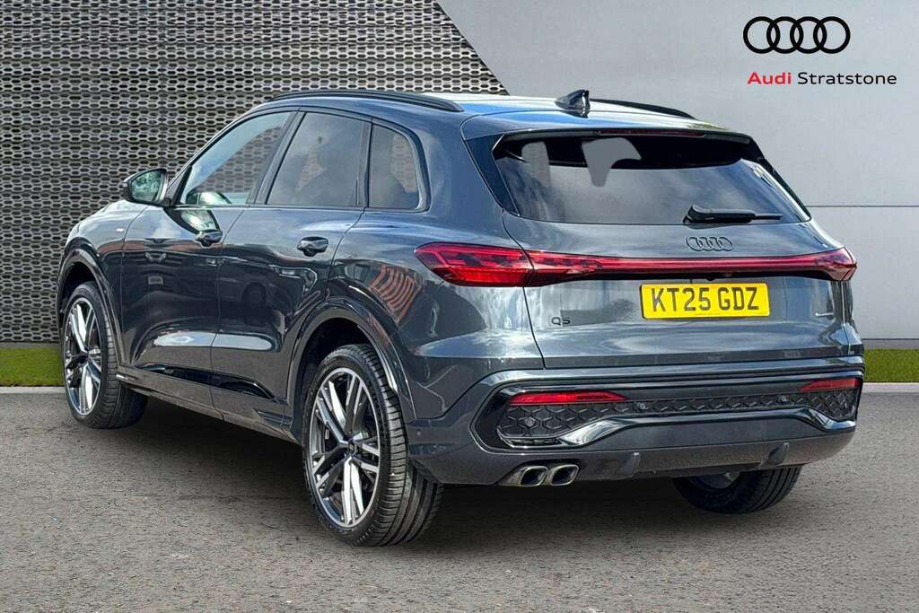 Audi Q5 2.0 Tdi Quattro Edition 1 S Tronic 2025 Grey #3