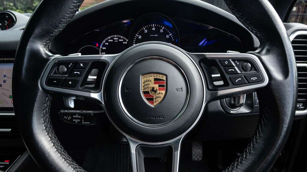 Porsche Cayenne 3.0 V6 E-hybrid 17.9Kwh Platinum Edition Suv P Black #17