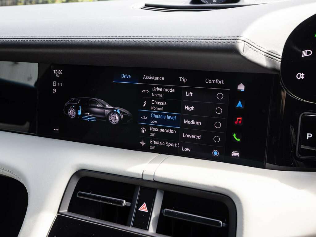 Porsche Taycan Performance Plus 93.4Kwh Turbo S Saloon Electr #24