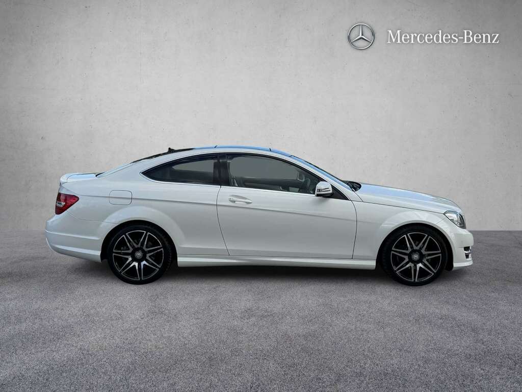 Mercedes-Benz C Class Coupe 2.1 C220 Cdi Executive Se 201464 Red #4