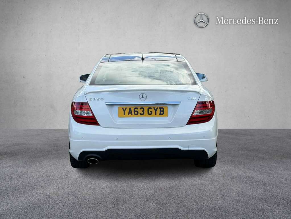 Mercedes-Benz C Class Coupe 2.1 C220 Cdi Executive Se 201464 Red #12