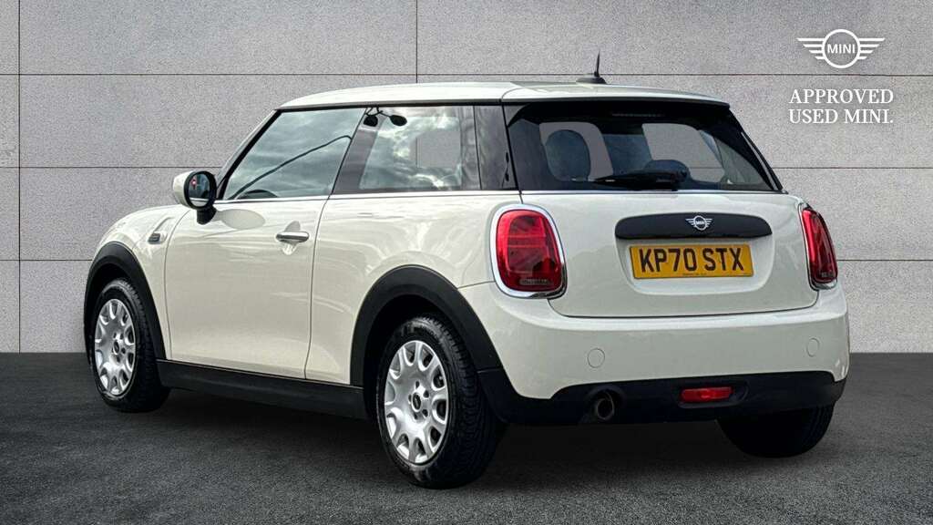 Mini Hatch 1.5 One Classic II 2020 White #2