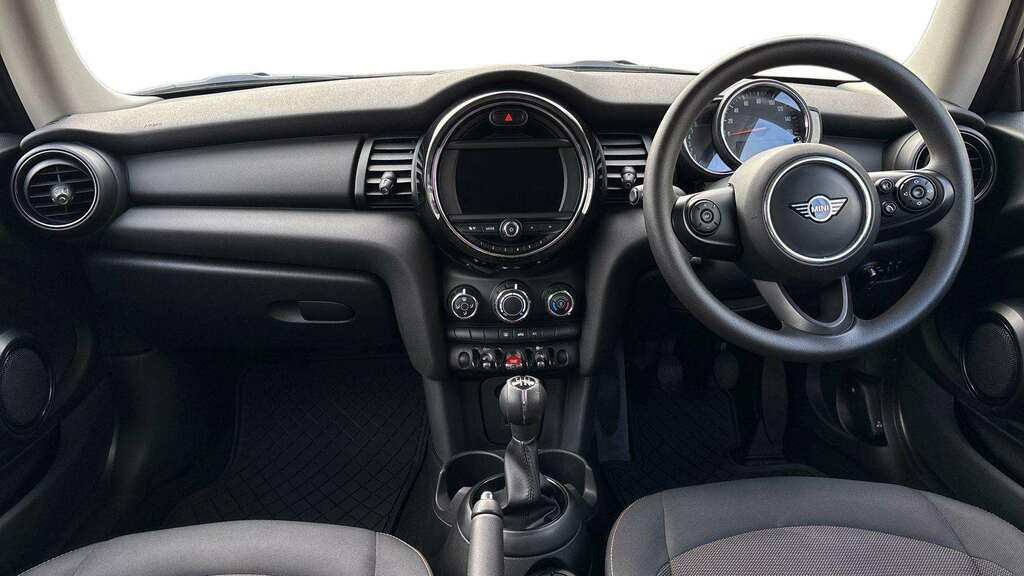 Mini Hatch 1.5 One Classic II 2020 White #5