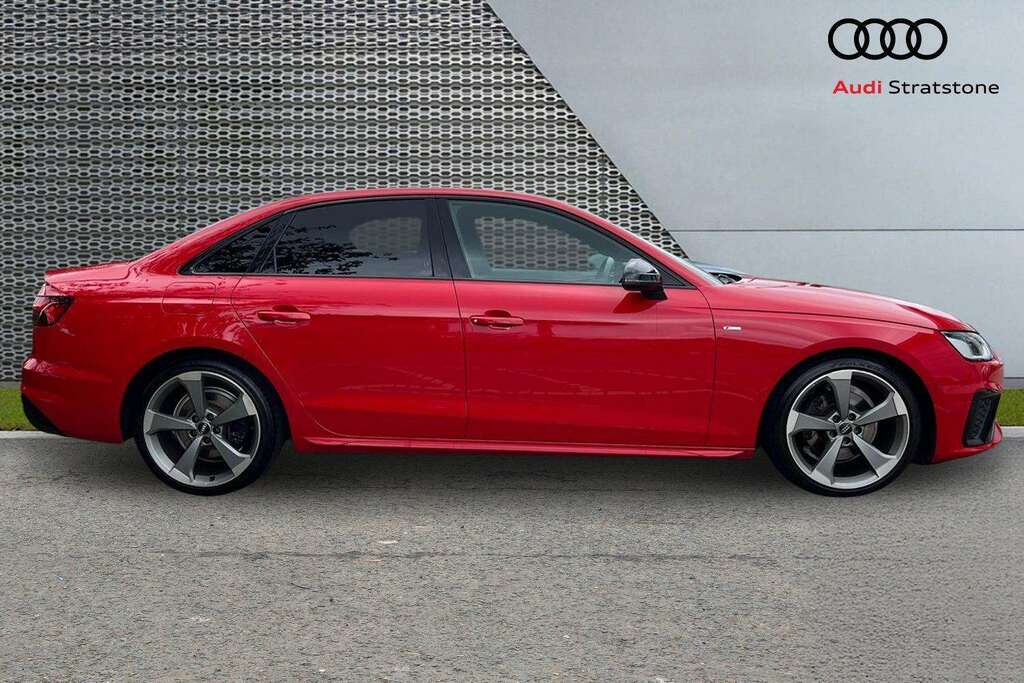 Audi A4 35 Tfsi Black Edition S Tronic 2020 Red #4