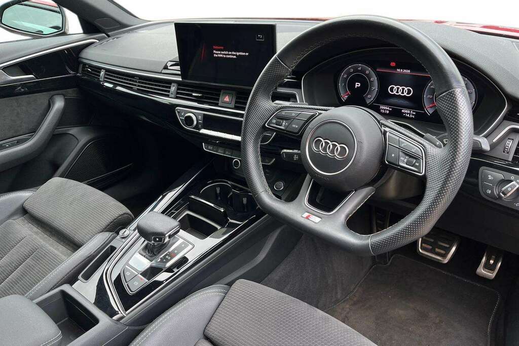 Audi A4 35 Tfsi Black Edition S Tronic 2020 Red #6
