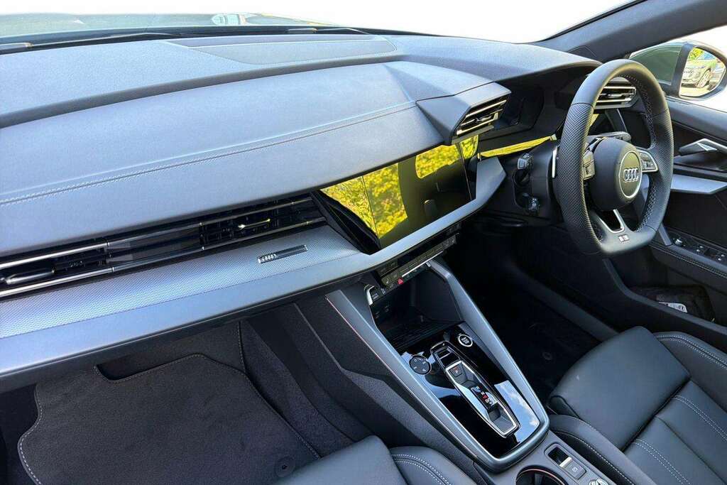 Audi A3 1.5 Tfsi E 204 S Line S Tronic 2026 Green #2