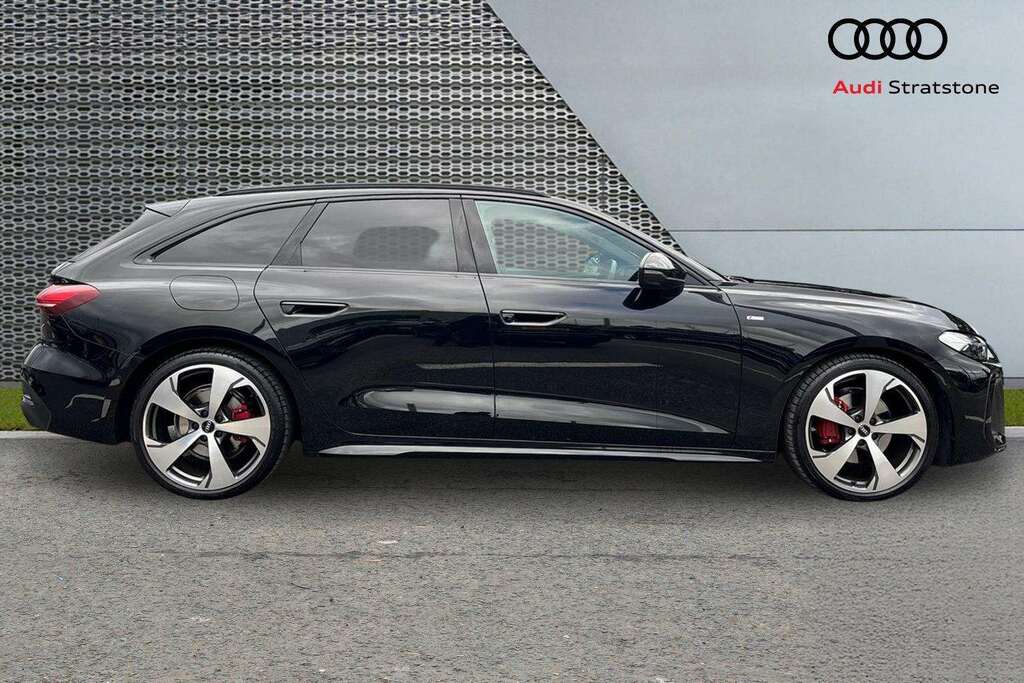 Audi A5 2.0 Tfsi 204 Edition 1 S Tronic 2025 Black #4