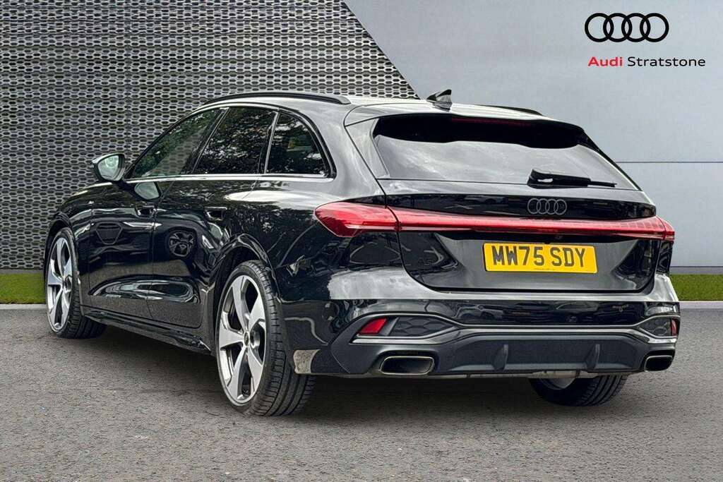 Audi A5 2.0 Tfsi 204 Edition 1 S Tronic 2025 Black #3