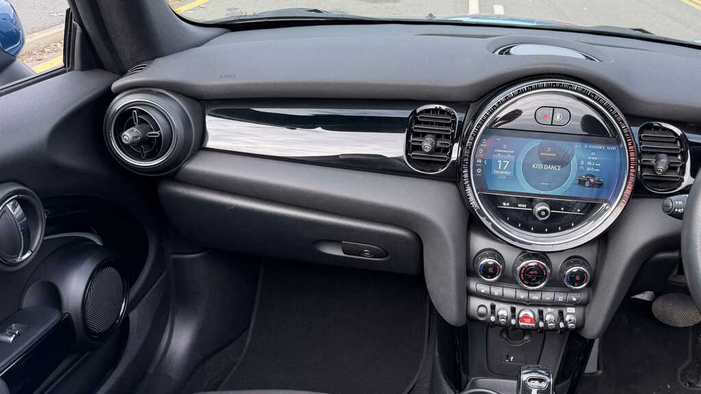 Mini Convertible 1.5 Cooper Classic Premium 2023 Blue #6