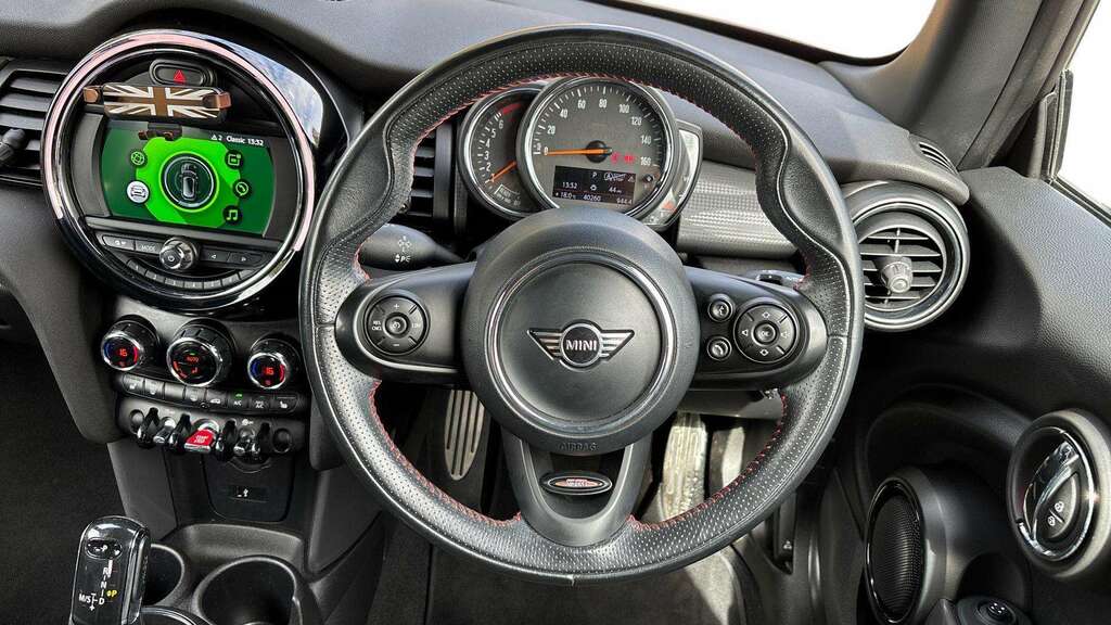 Mini Hatch 1.5 Cooper Sport II 2019 Red #6