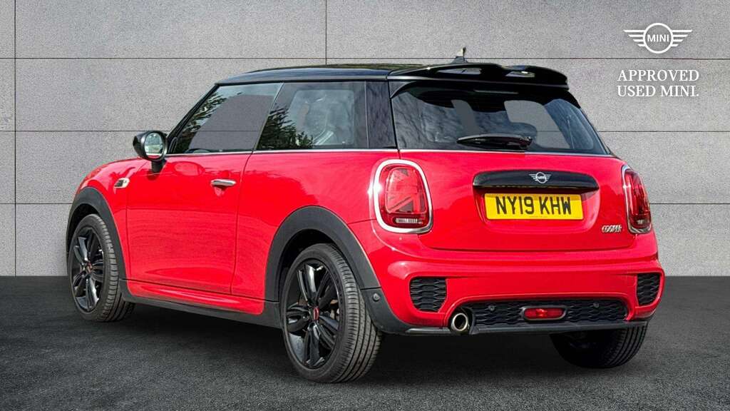 Mini Hatch 1.5 Cooper Sport II 2019 Red #2
