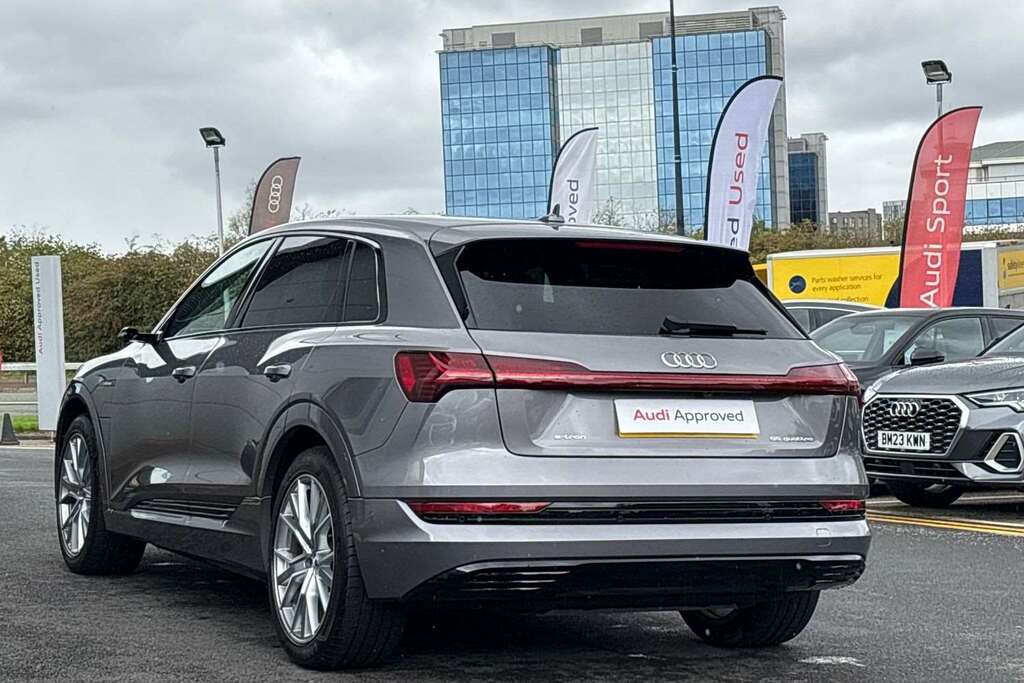 Audi E-tron 300Kw 55 Quattro 95Kwh Launch Edition 202 Grey #3