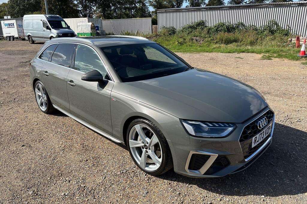 Audi A4 Black Edition 35 Tfsi 150 Ps S Tronic White #40