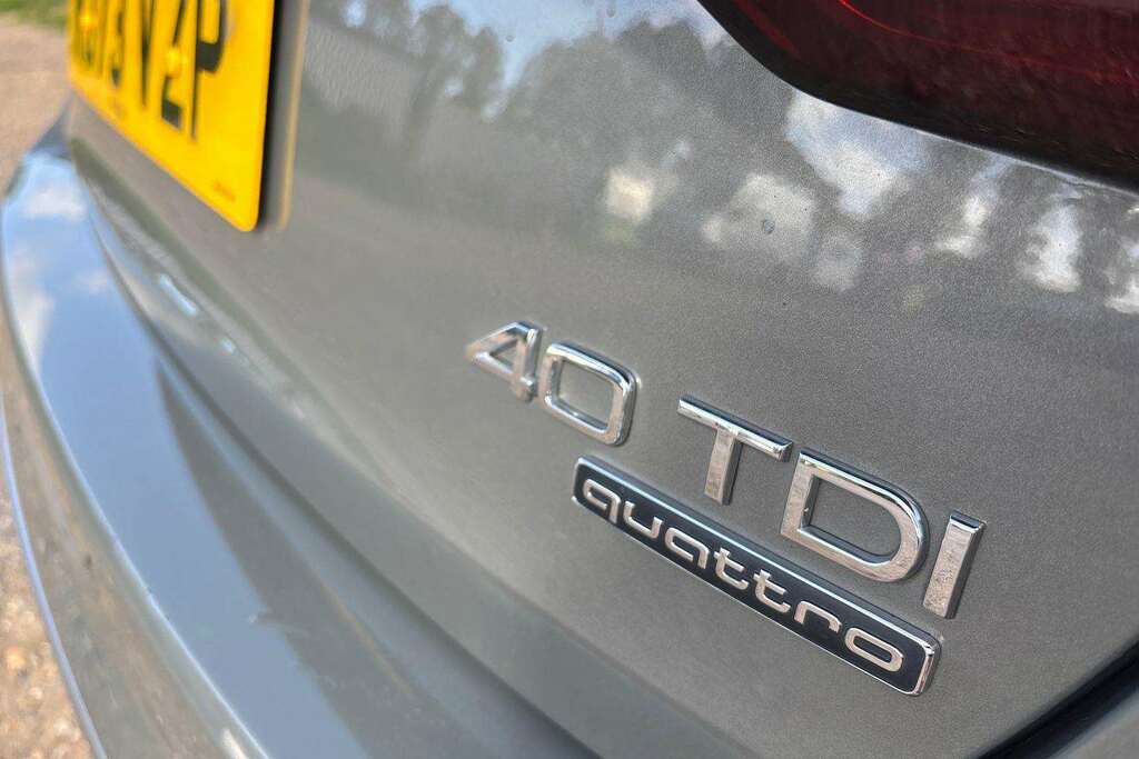 Audi A4 Black Edition 35 Tfsi 150 Ps S Tronic White #12