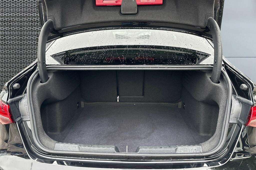 Audi A3 Sportback Black Edition 35 Tfsi 150 Ps S Tronic 5 Green #12