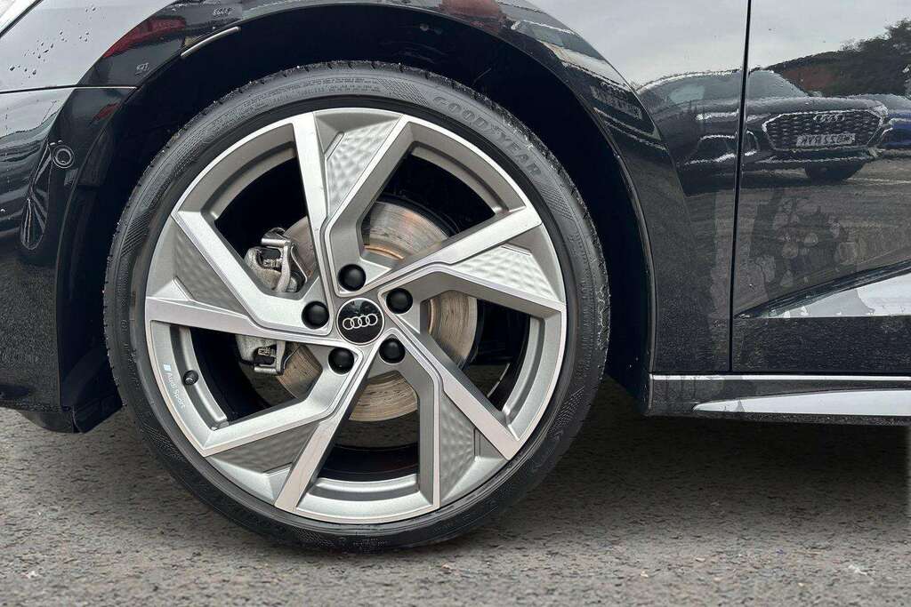 Audi A3 Sportback Black Edition 35 Tfsi 150 Ps S Tronic 5 Green #9