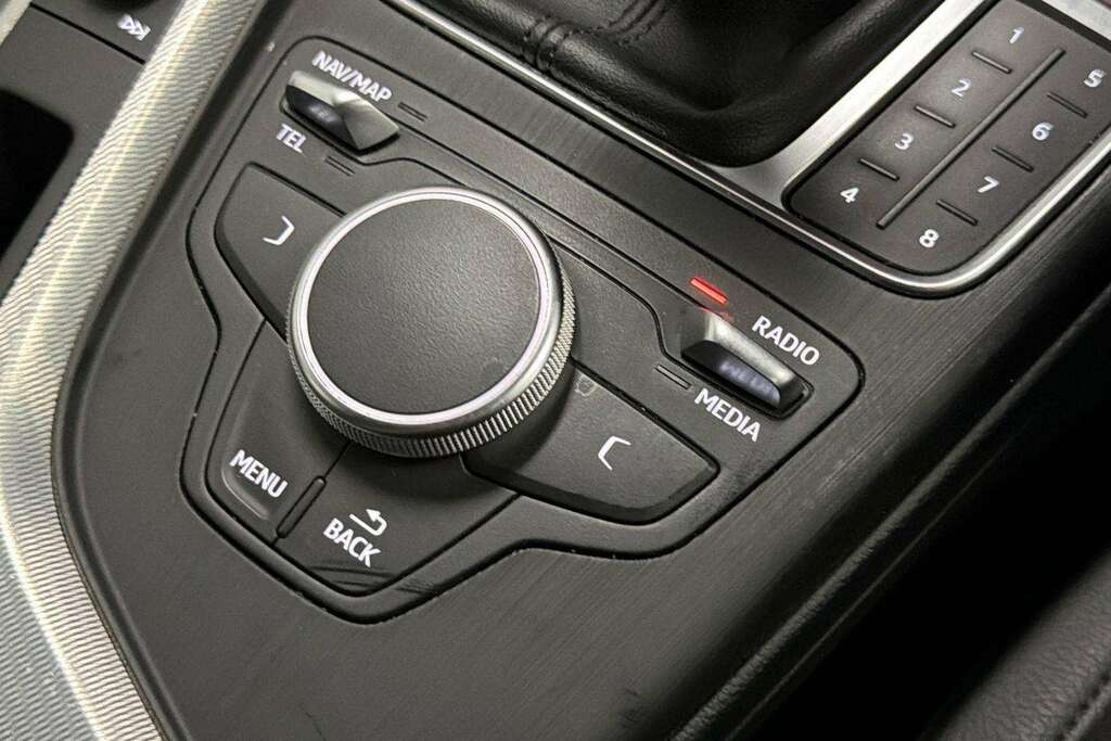 Audi A4 Audi Saloon 35 Tdi Black Edition S Tron White #33