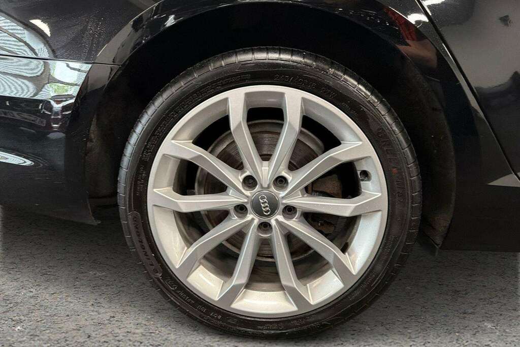 Audi A4 Audi Saloon 35 Tdi Black Edition S Tron White #9