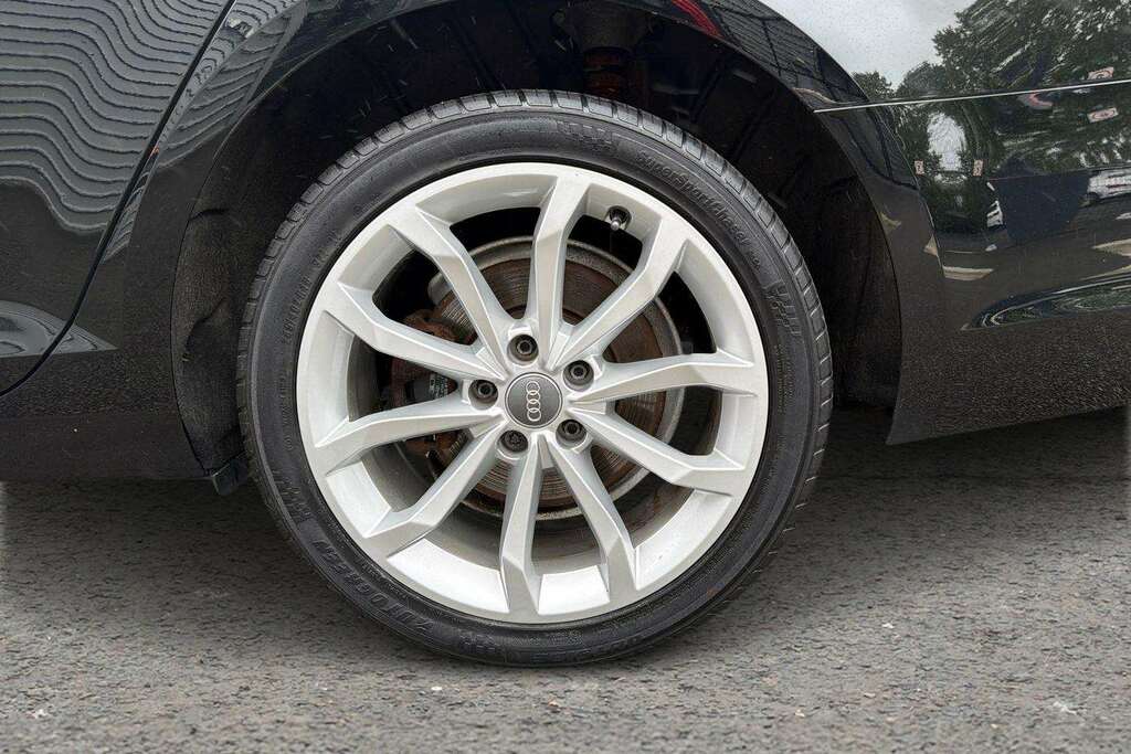 Audi A4 Audi Saloon 35 Tdi Black Edition S Tron White #10